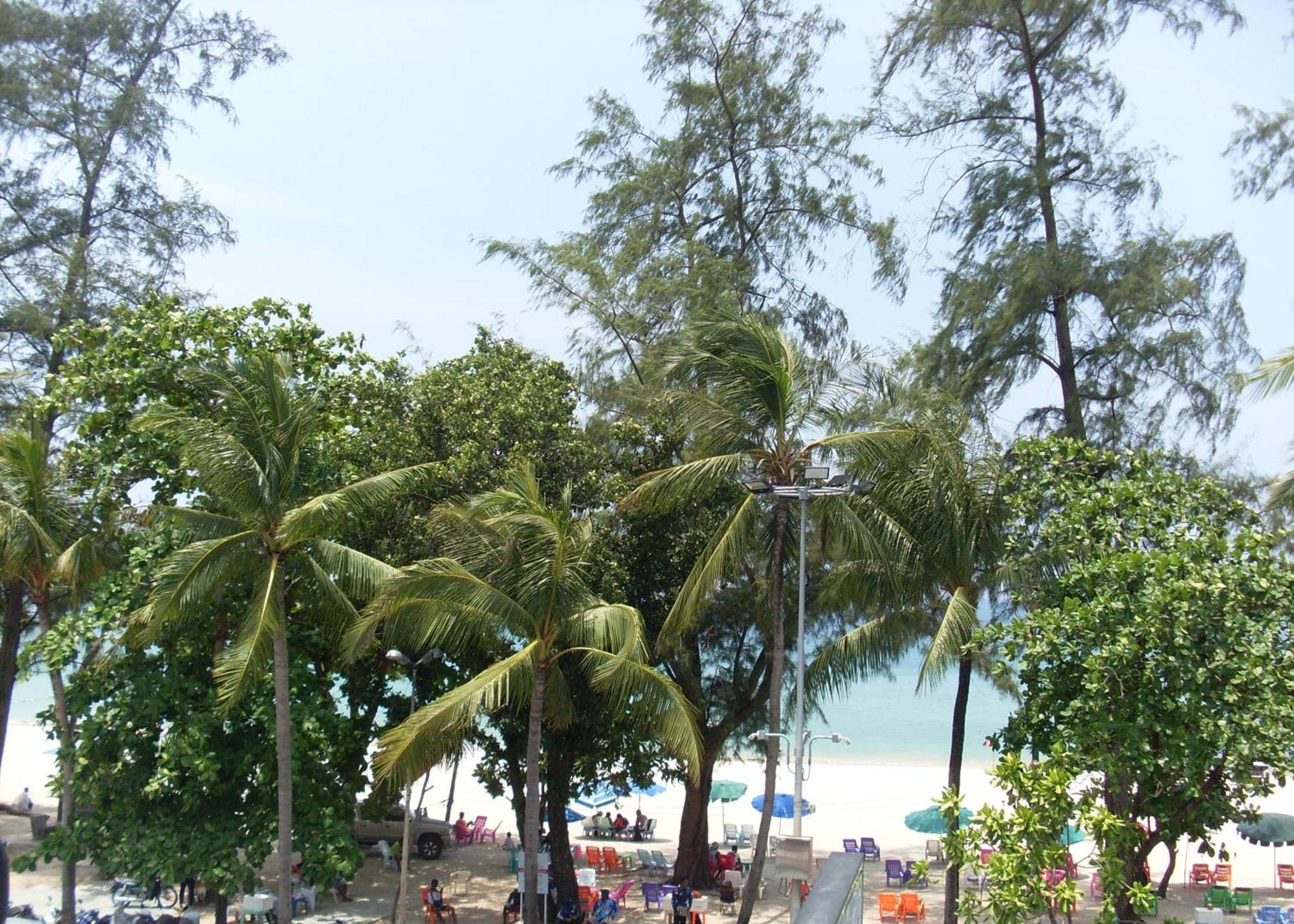 The Taksim Patong Beach Hotel Exterior photo